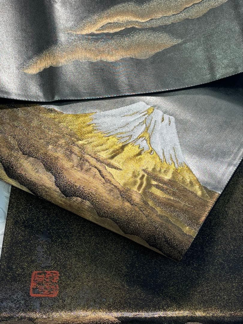 横山大観　じゅらく謹製　銀箔豪華振袖　トールサイズ　正絹　黒×金　鶴　匿名配送 横山大観 じゅらく謹製 銀箔豪華振袖 トールサイズ 正絹 黒×金 鶴 匿名配送