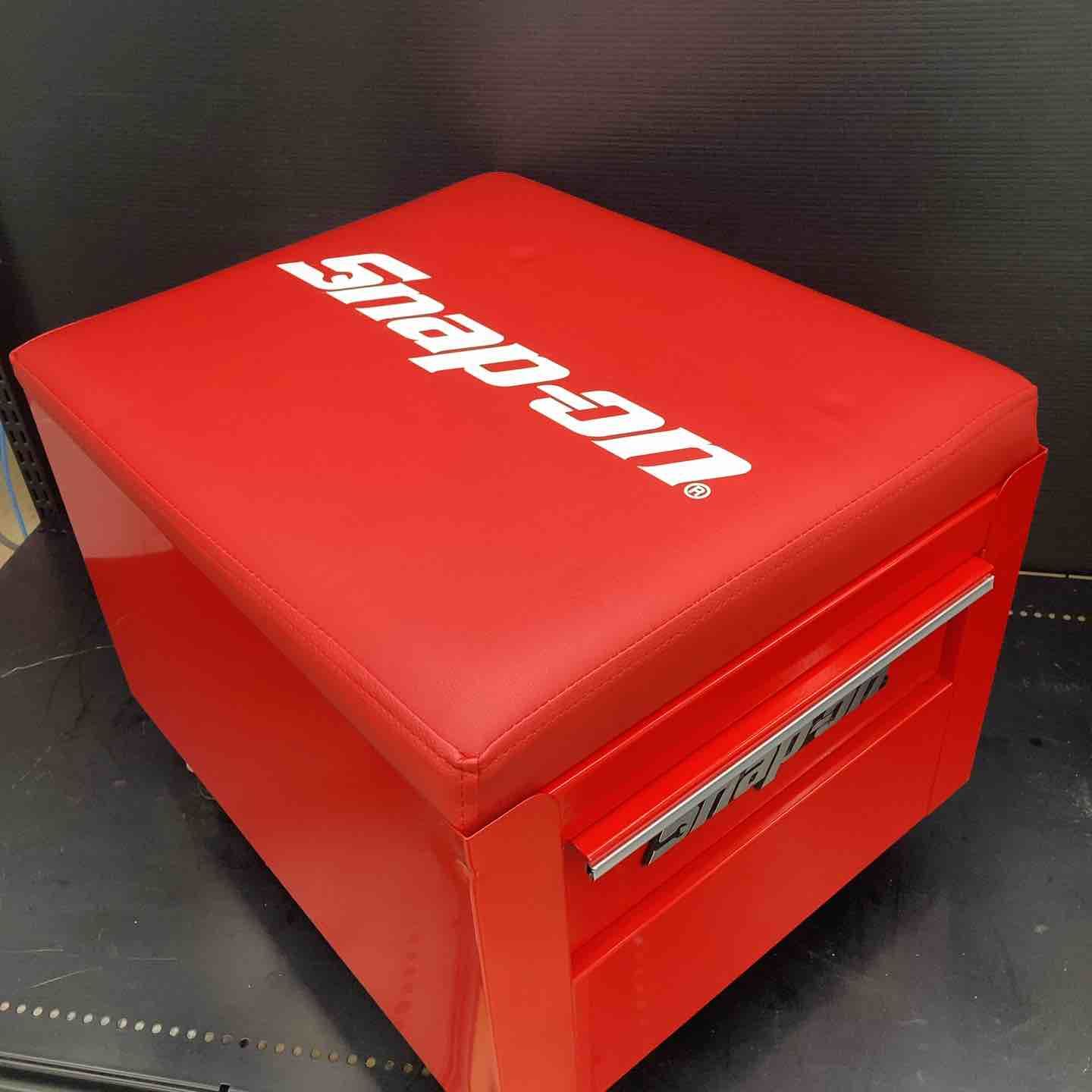 美品】 Snap-on シートクリーパー ホワイト Snap-on シートクリーパー 