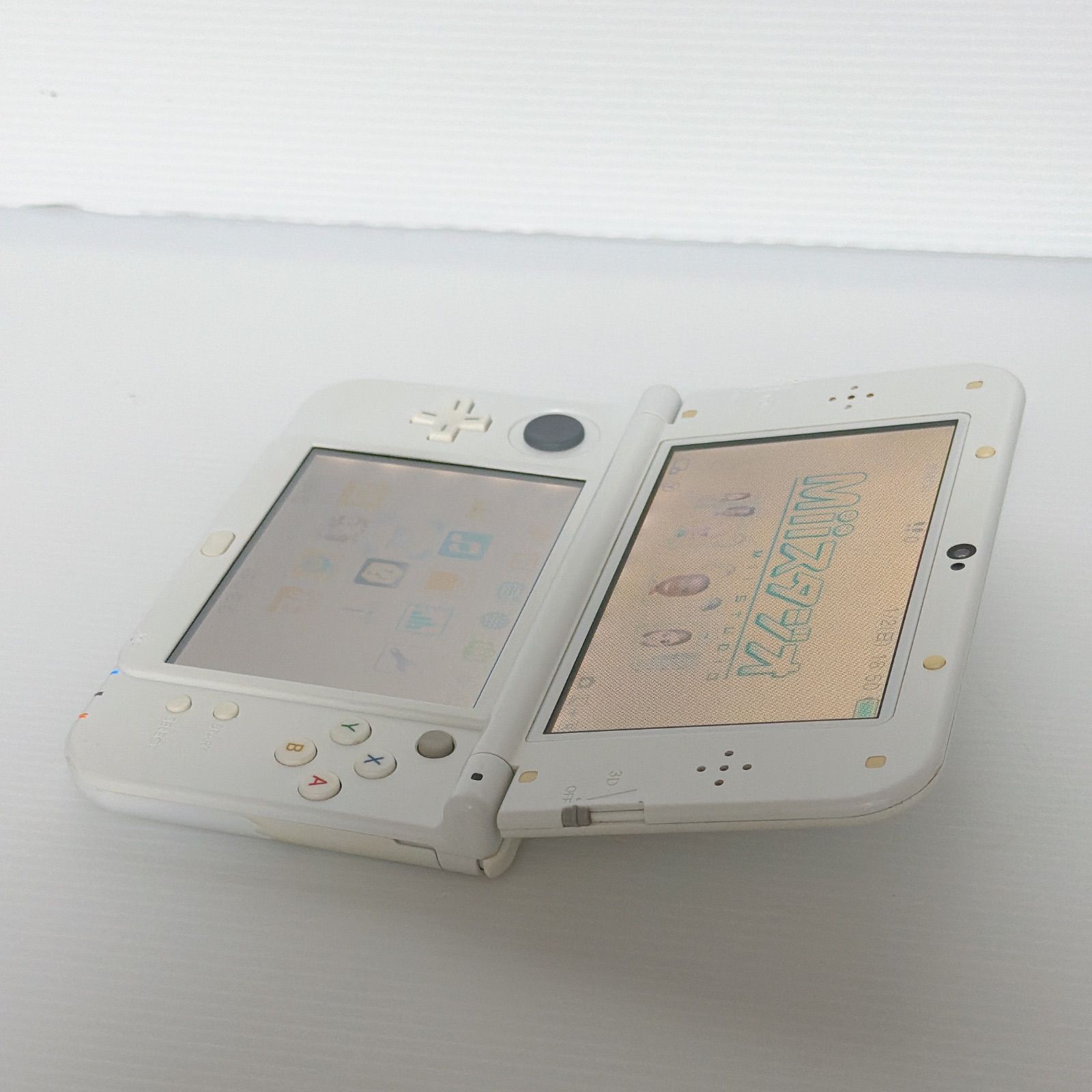 New ニンテンドー 3DSLL パールホワイト 上画面IPS液晶 良品 遊べる