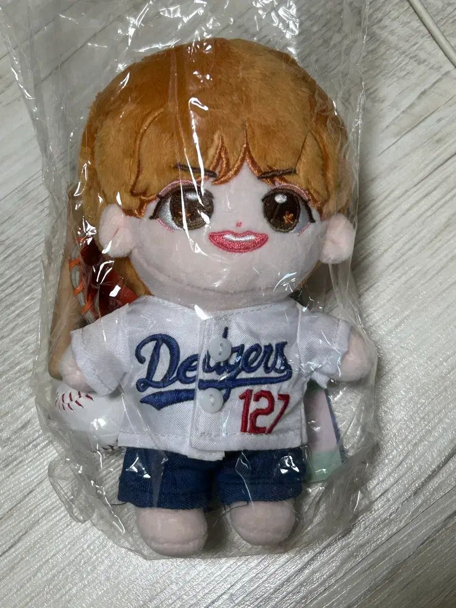 NCT(エヌシーティー) 127 ユウタ ぬいぐるみ ドジャーズユッピ