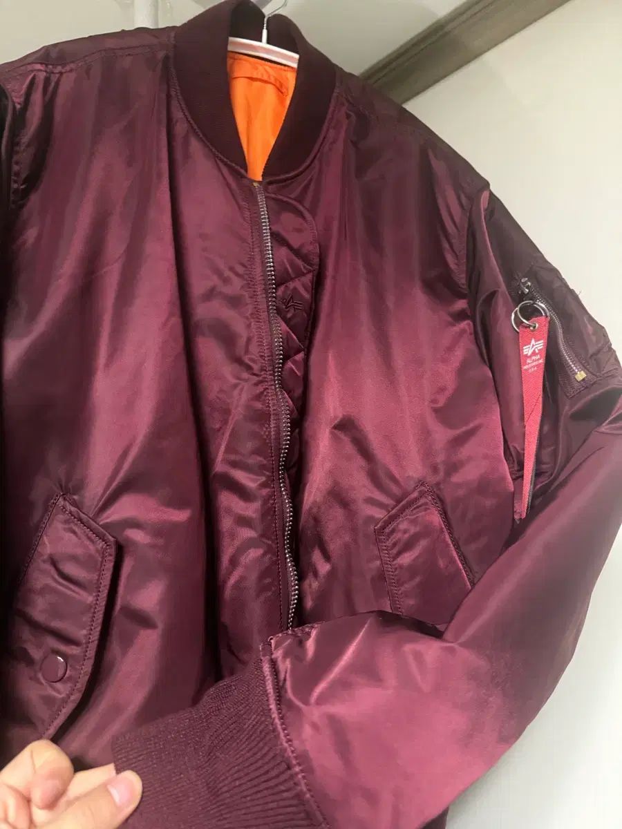 配送 アルファインダストリーズ MA-1 ジャケット バーガンディ L