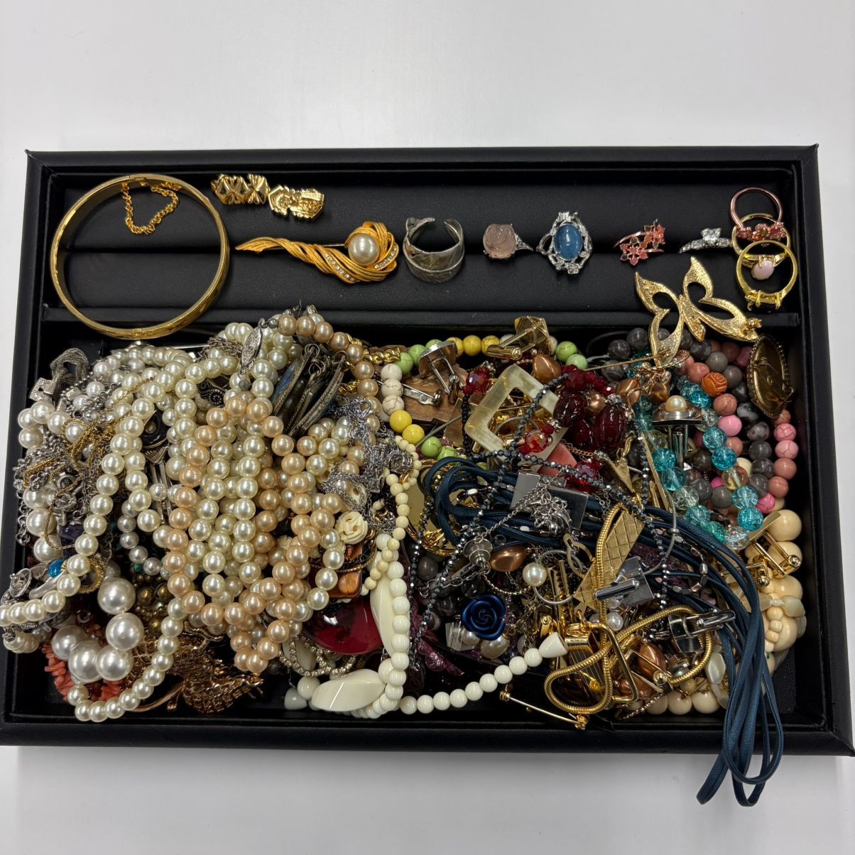 イミテーション アクセサリー まとめ売り 約2.8kg イミテーションアクセサリー まとめ売り 【アクセサリー】1.5㎏ - メルカリ