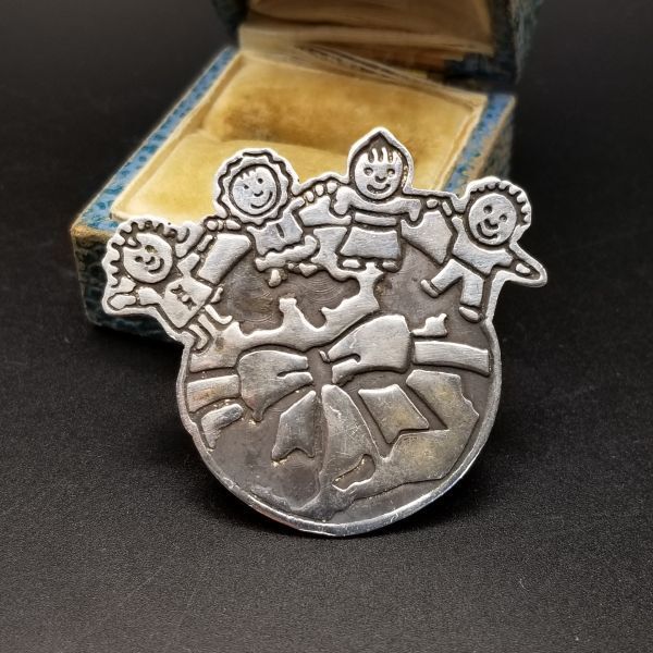 EFS メキシコ 925 シルバー Save the Children 手をつなぐ子供たちと