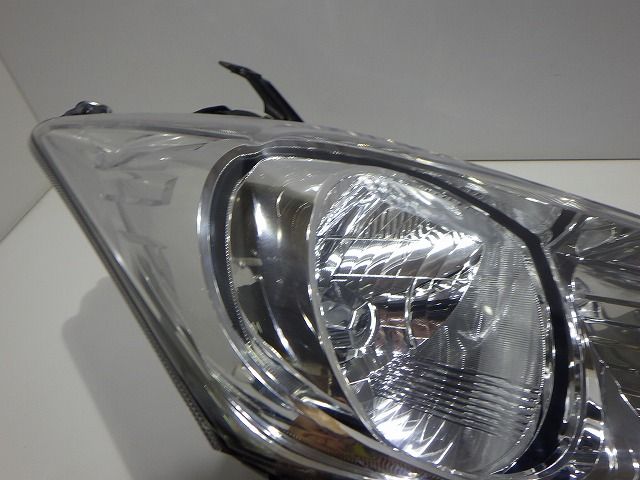 フリード ヘッドライト左右 HID GB3/4 後期 100-62054 N5 33101/33151