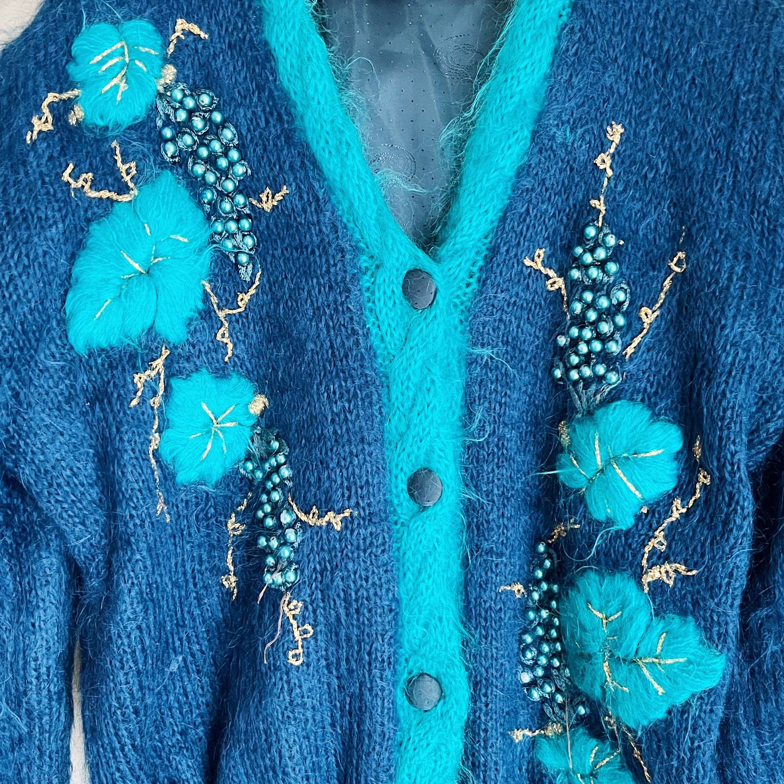 フランス古着 手編み 水色 毛足長モヘア 花刺繍 カーディガン（m369 