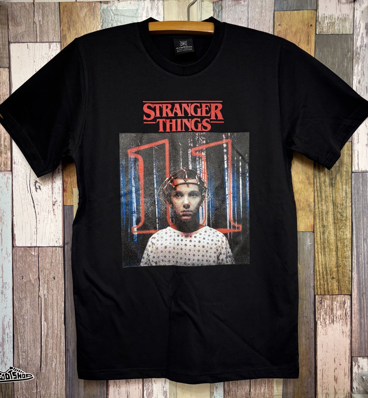 新品イレブン☆011【STRANGER THINGS】Tシャツ☆KRAFT☆ストレンジャー 