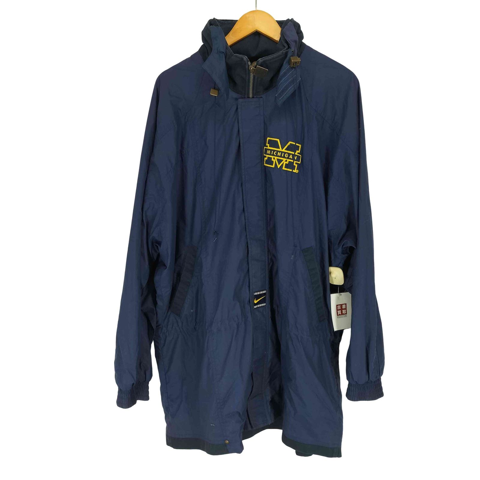 NIKE(ナイキ) 00S TEAMタグ ワッペンデザインマウンテンジャケット メンズ  XL【中古】【ブランド古着バズストア】 ナイキ NIKE 00S TEAMタグ ワッペンデザインマウンテンジャケット