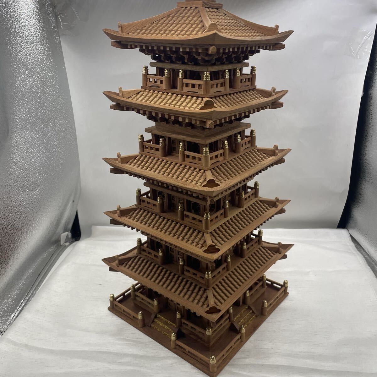 木製 五重塔（六重風）模型 高さ約44cm 欠品あり 破損あり オブジェ