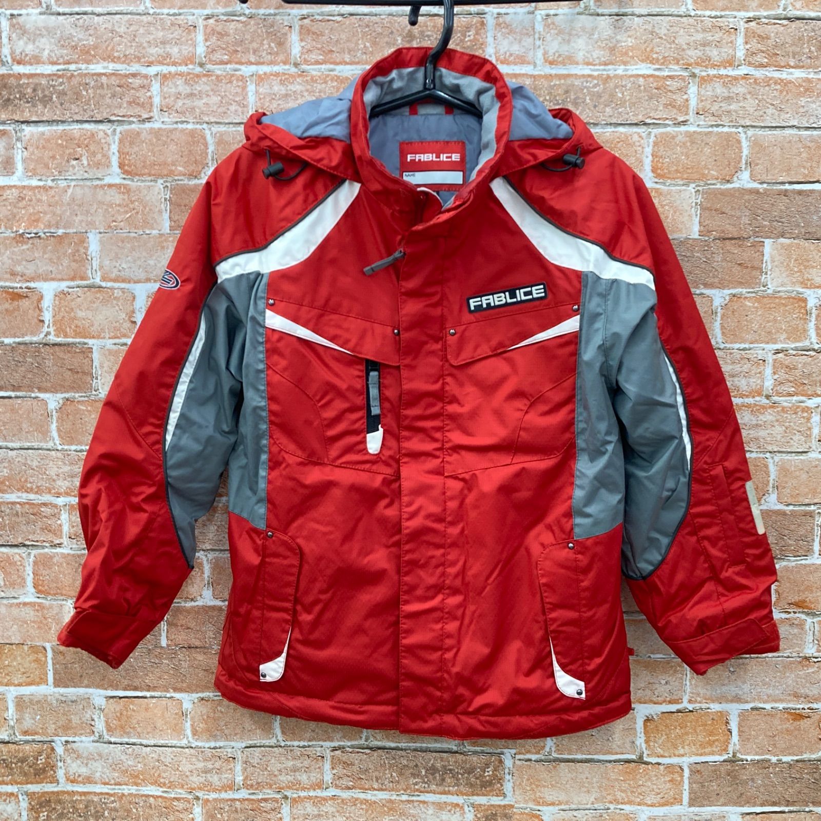 新品未使用のFABLICEのスキーウェア 上下セット 140センチ ファブリス FABLICE（ファブリス） ジュニア キッズ 子供 スキー ウェア上下セット