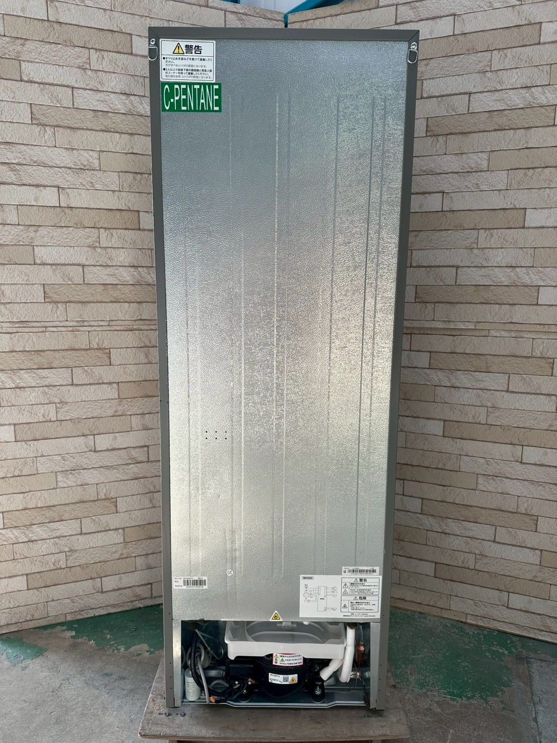 大阪送料無料☆3か月保障付き☆冷蔵庫☆TCL☆2ドア☆2023年☆F173BFN