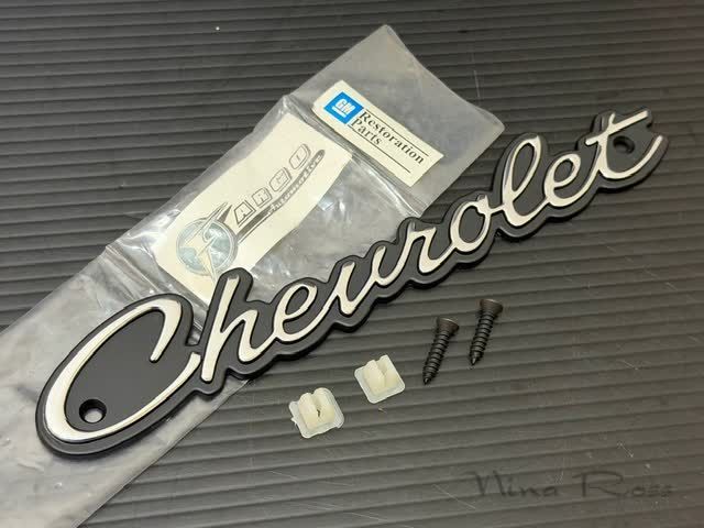 1964 64 1964年式シボレーインパラグリルエンブレム新品。インパラ