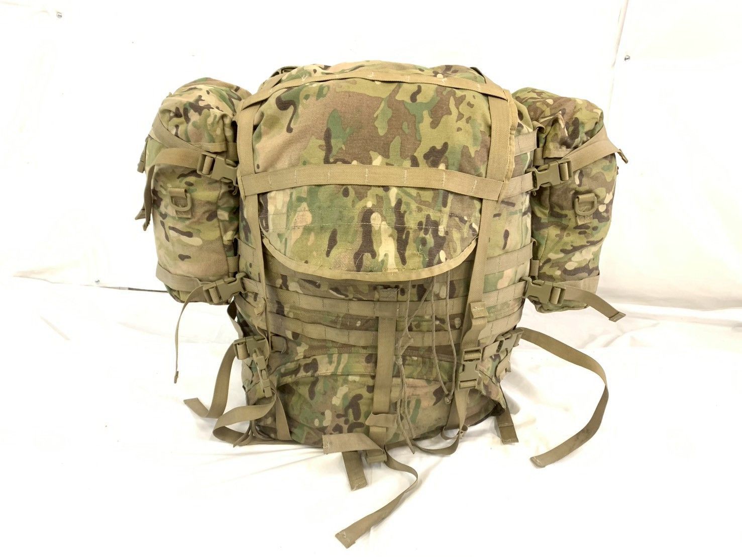 米軍放出品MOLLE2 RACKSACK MEDIUM ラックサック マルチカム MILITARY（ミリタリー） 米軍 MOLLE II MEDIUM RACKSACK マルチカム