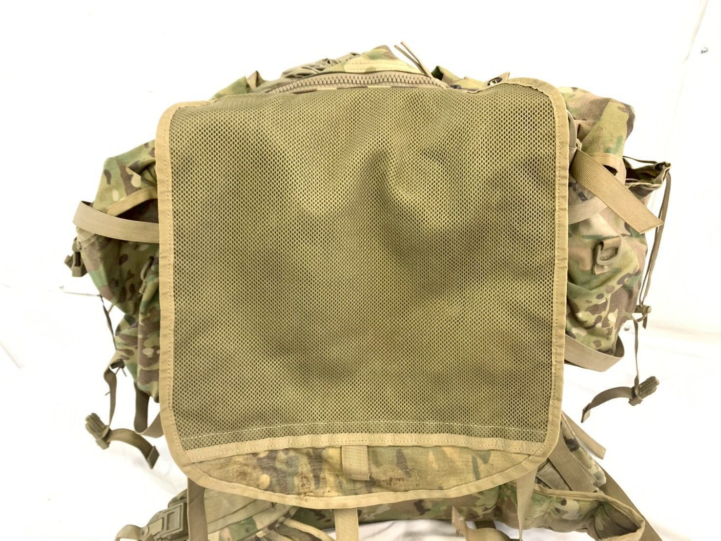 米軍放出品 MOLLE2 ラックサック ミディアム フィールドパック マルチカム MILITARY（ミリタリー） 米軍 MOLLE II MEDIUM RACKSACK マルチカム