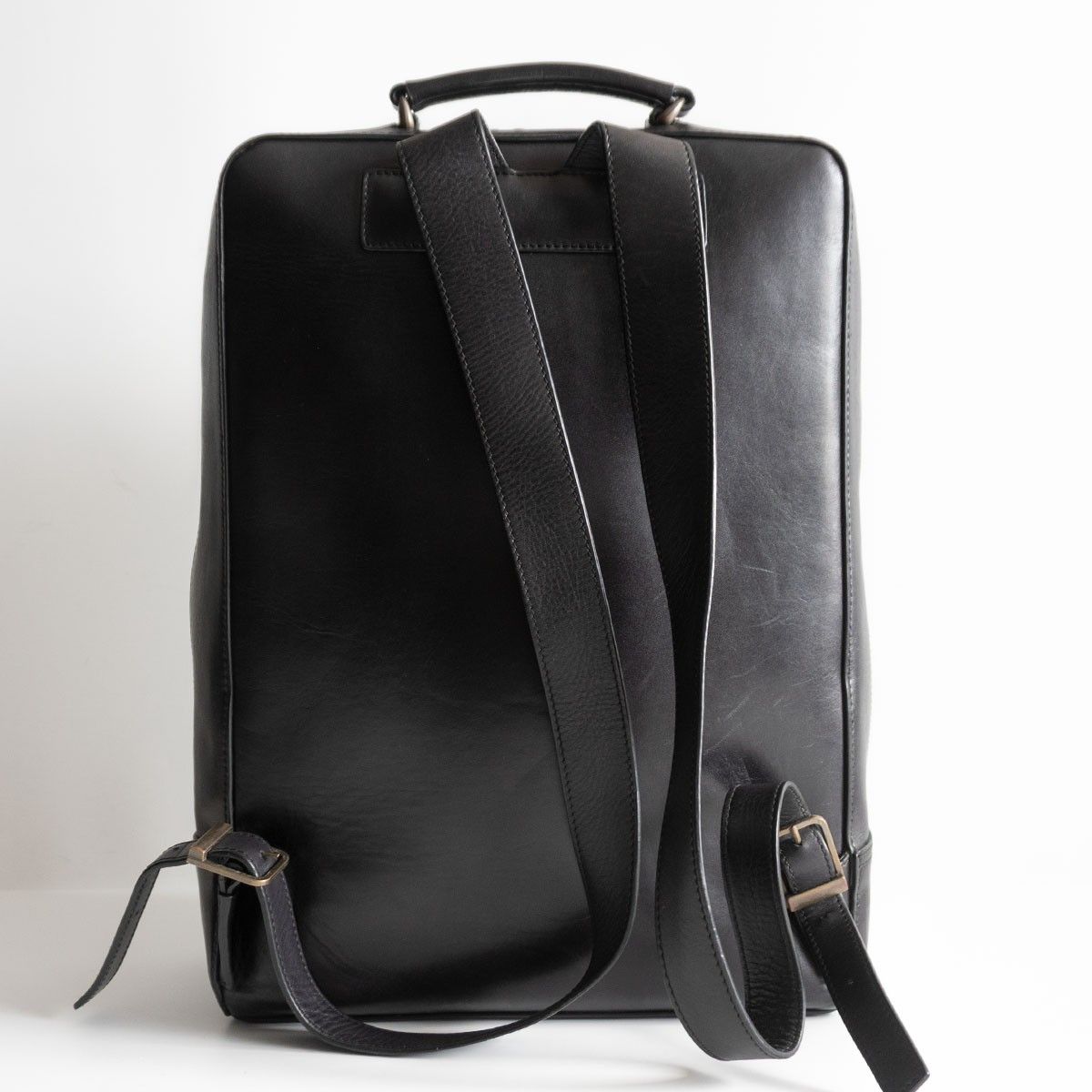 マザーハウス アンティークスクエア バックパック リュック 黒 マザーハウス アンティークスクエアバックパック