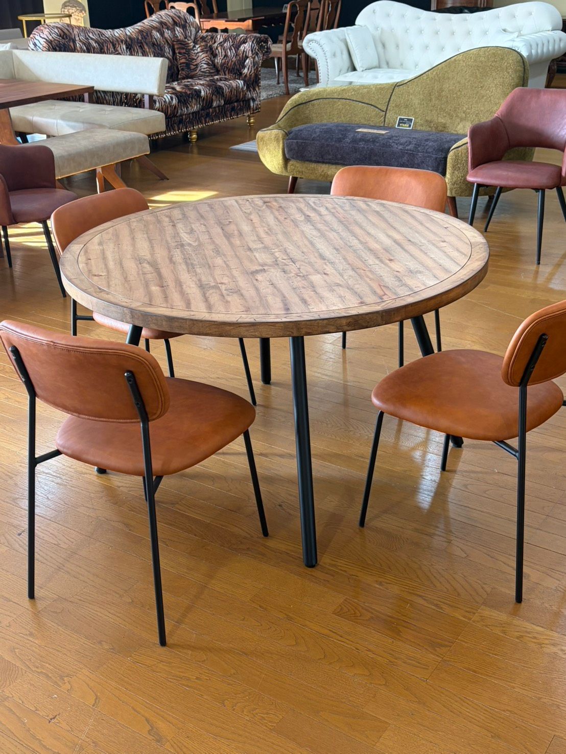 ヴィンテージスタイル 円形ダイニング5点セット 合皮チェア ヴィンテージスタイル 円形ダイニング5点セット（古材風テーブル