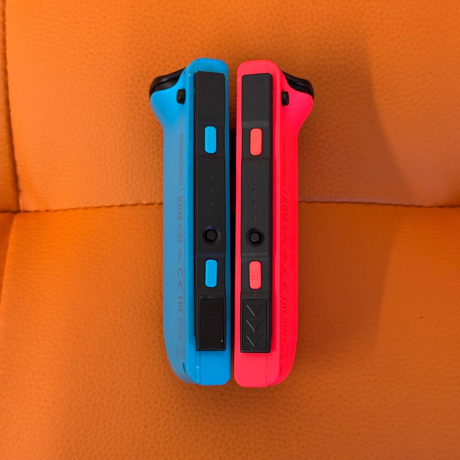 動作確認済】Nintendo Switch ネオンブルー ネオンレッド 2017年製