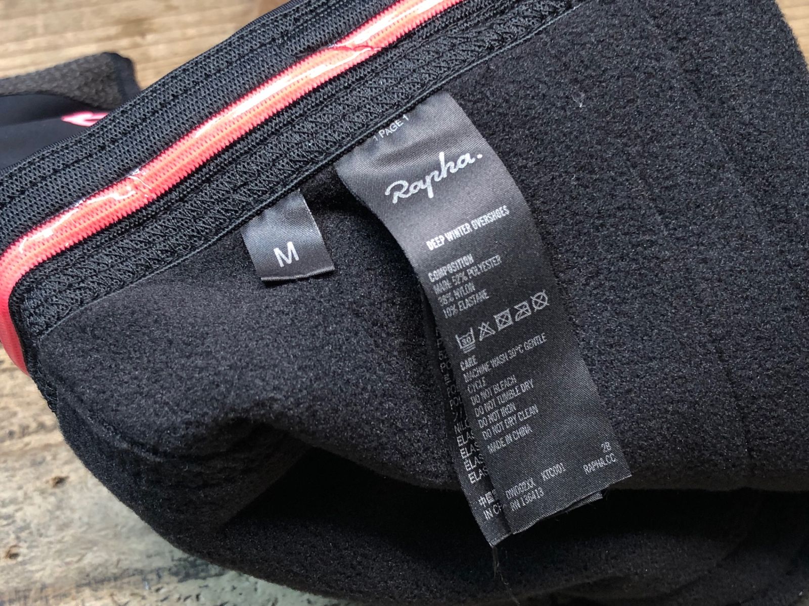 JN719 ラファ Rapha DEEP WINTER OVERSHOES シューズカバー 黒 M 裏