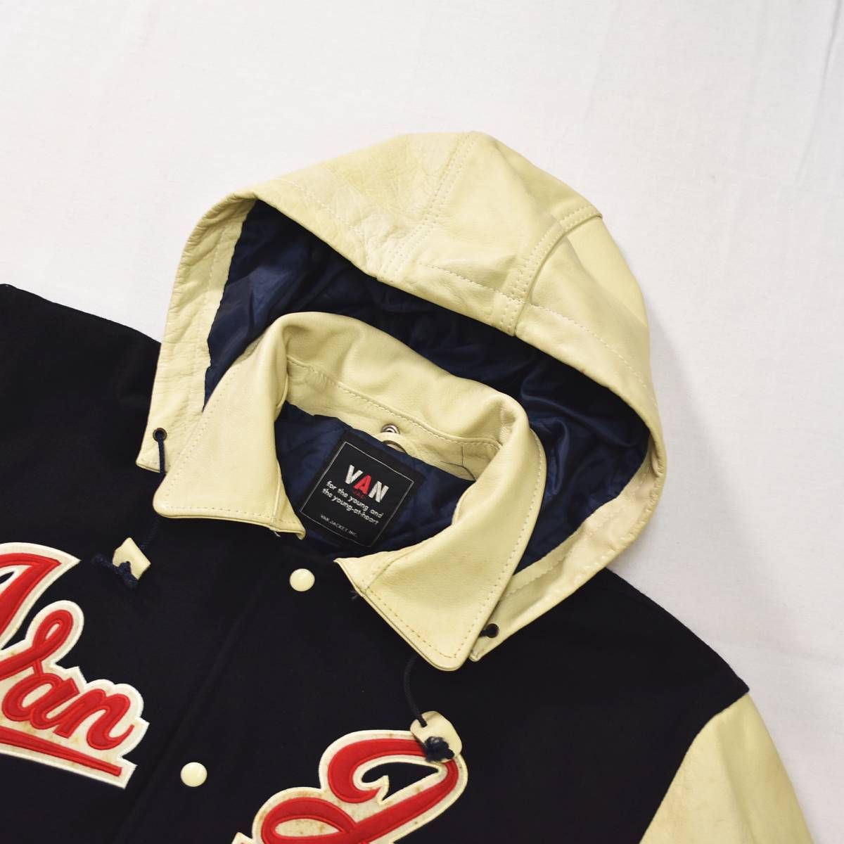 希少】 70s ヴィンテージ ヴァン ヂャケット VAN JACKET INC 紐刺繍 