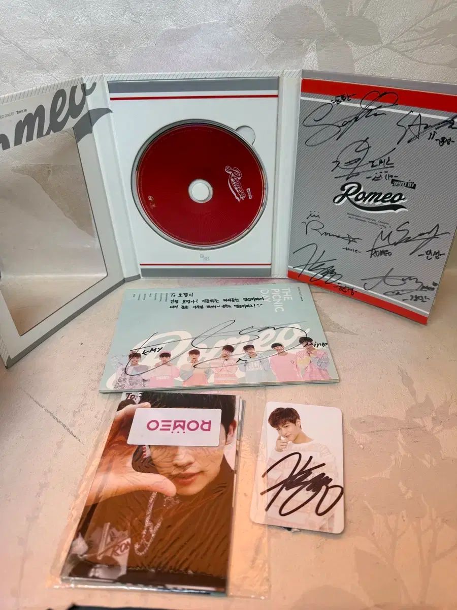 ロミオ サイン入り アルバム (Romeo) / Zero In (2nd EP CD 홍보용