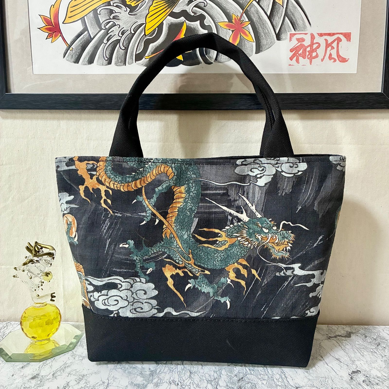 和柄ミニトートバッグ 龍柄 ブラック 内ポケット&Dカン付き