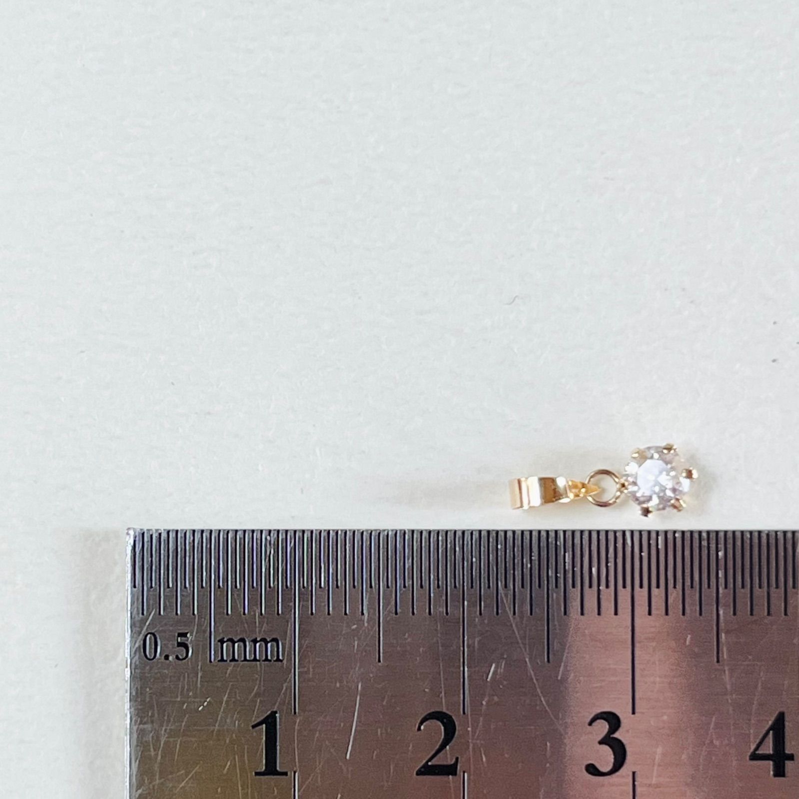 【102】【天然ダイヤ0.22ct】K18ペンダントトップ 102】【天然ダイヤ0.22ct】K18ペンダントトップ 【公式通販】
