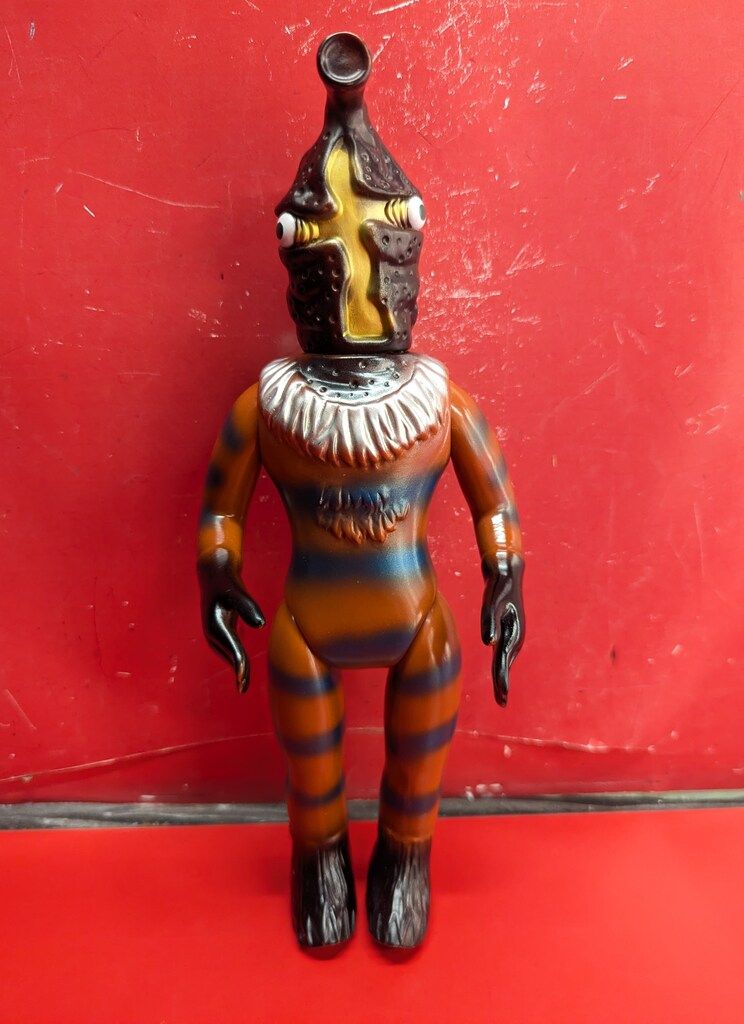 Marmit　マーミット ビニールパラダイス ケムール人 (観覧車付) 怪獣天国 マーミット ビニールパラダイス/怪獣天国 ケムール人(観覧車付/茶成型