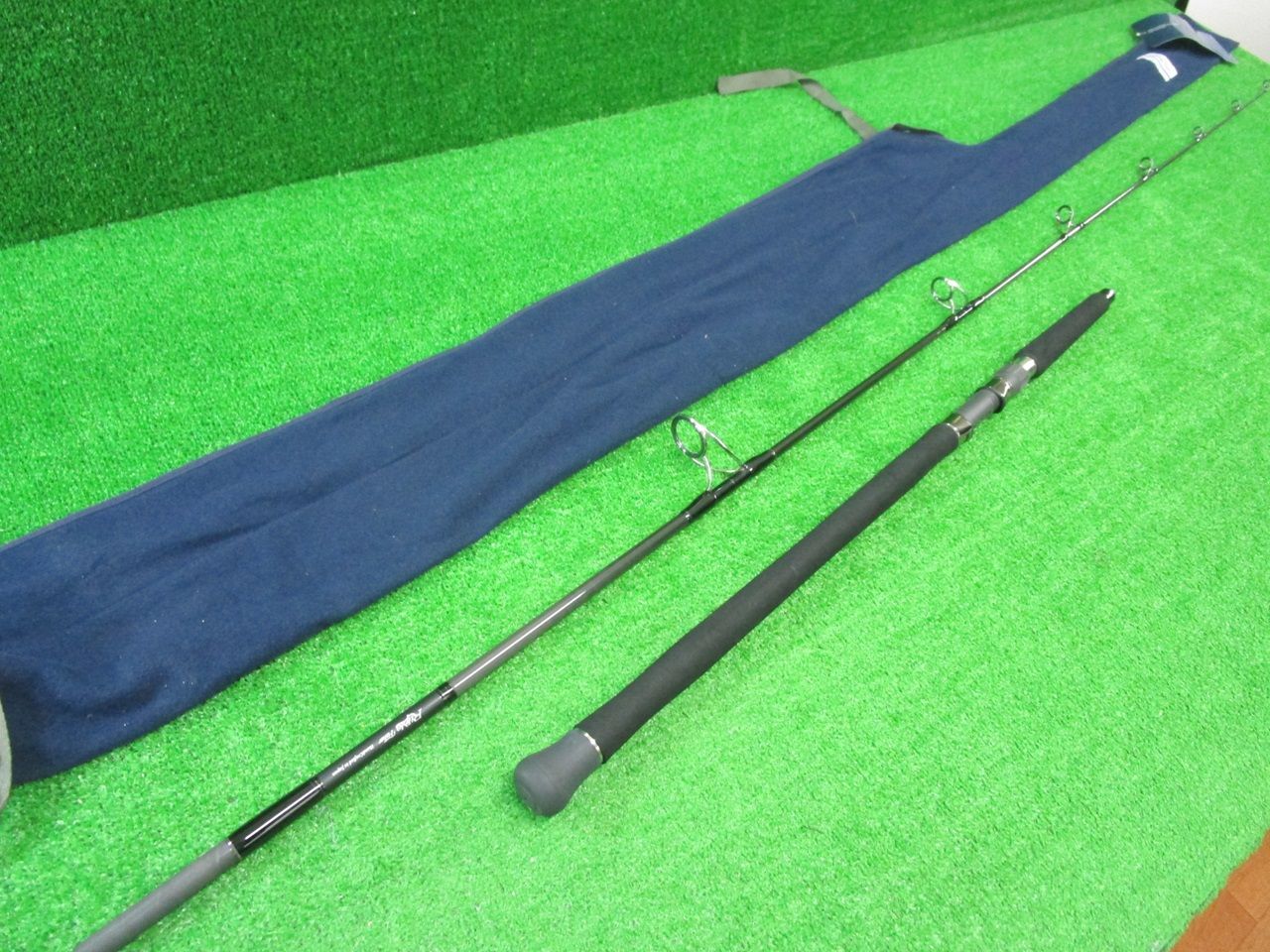 釣り人。リップルフィッシャーアクイラ 82-2/4 カスタムロッド中古美品 リップルフィッシャー Aquila(アクイラ） MLT82-2/4 - FISHING SERVICE