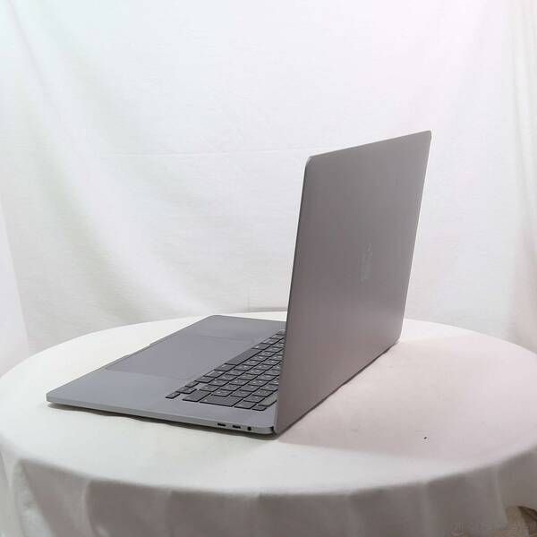 中古 MacBook Pro 16-inch Late-2019 (i9/32GB/SSD512GB) スペース