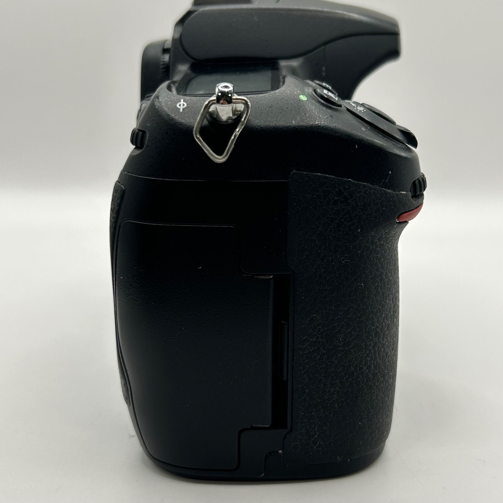 Nikon D300 ニコン デジタル一眼レフカメラ ボディ バッテリー無し