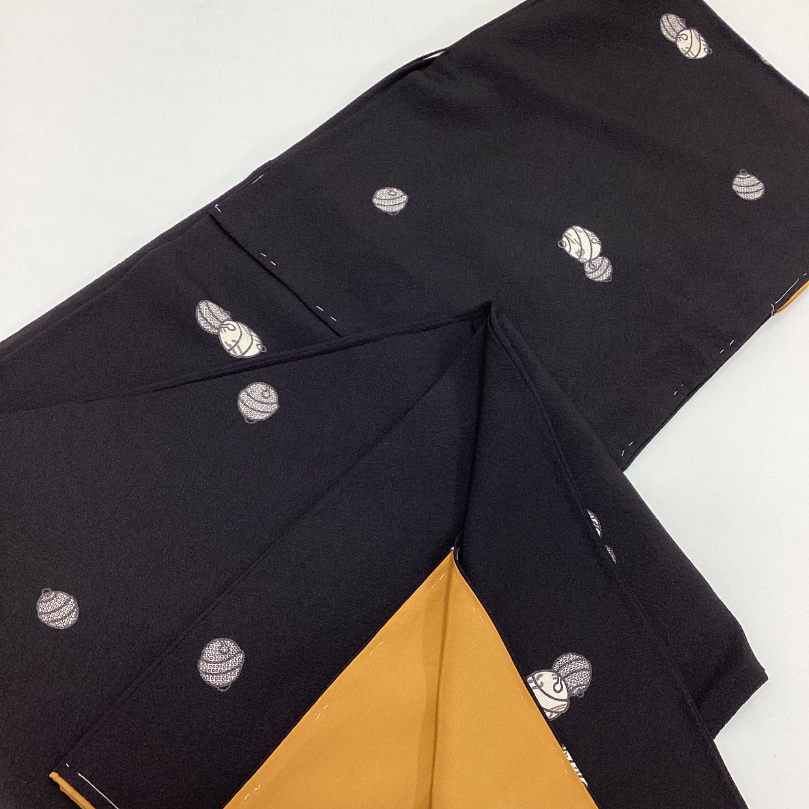 新品未使用 袷着物 小紋 飛び柄鈴 正絹R163 - メルカリ