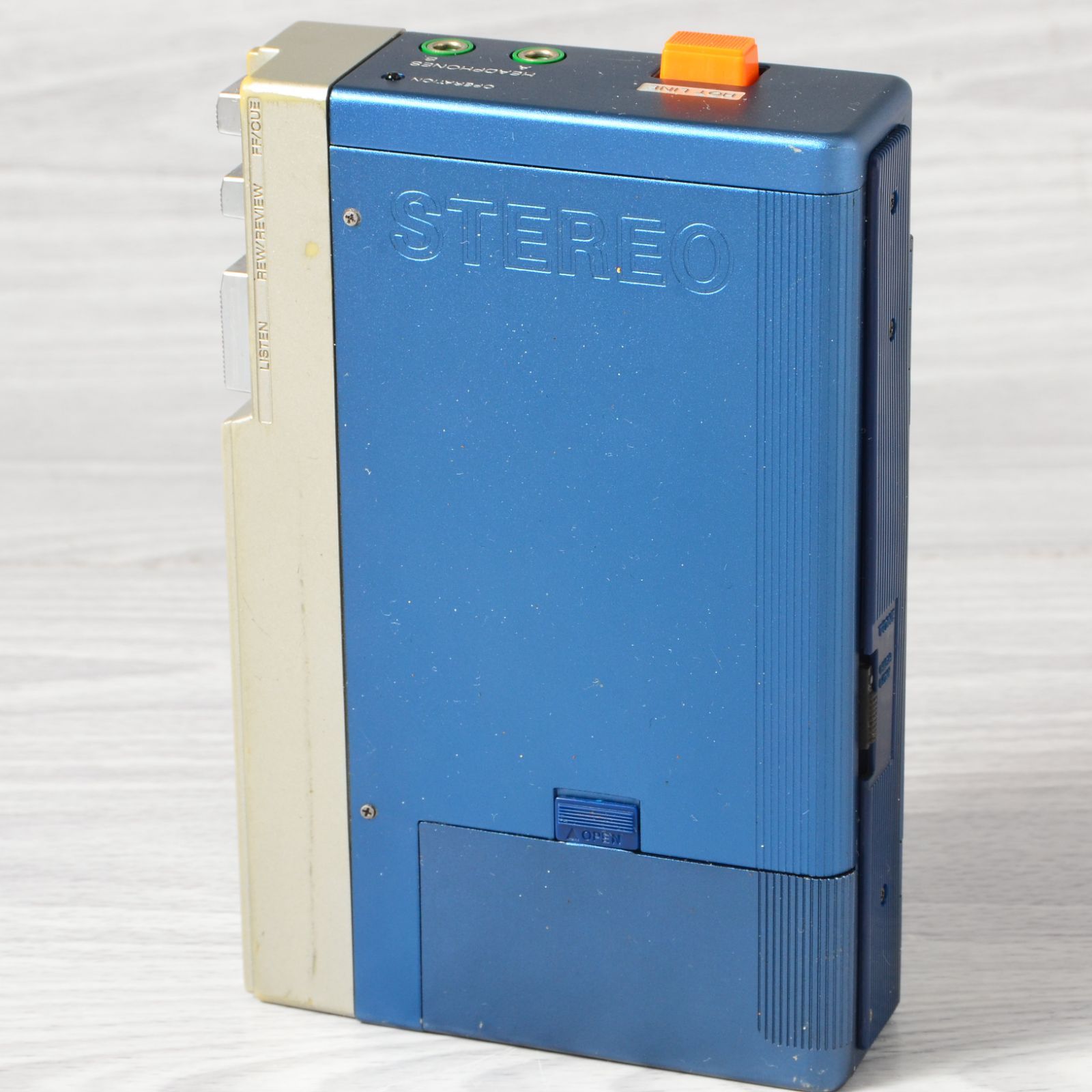 SONY 初代WALKMAN TPS-L2 後期型 カセットウォークマン 整備済 SONY 初代WALKMAN TPS-L2 後期型 カセットウォークマン 整備済 初代