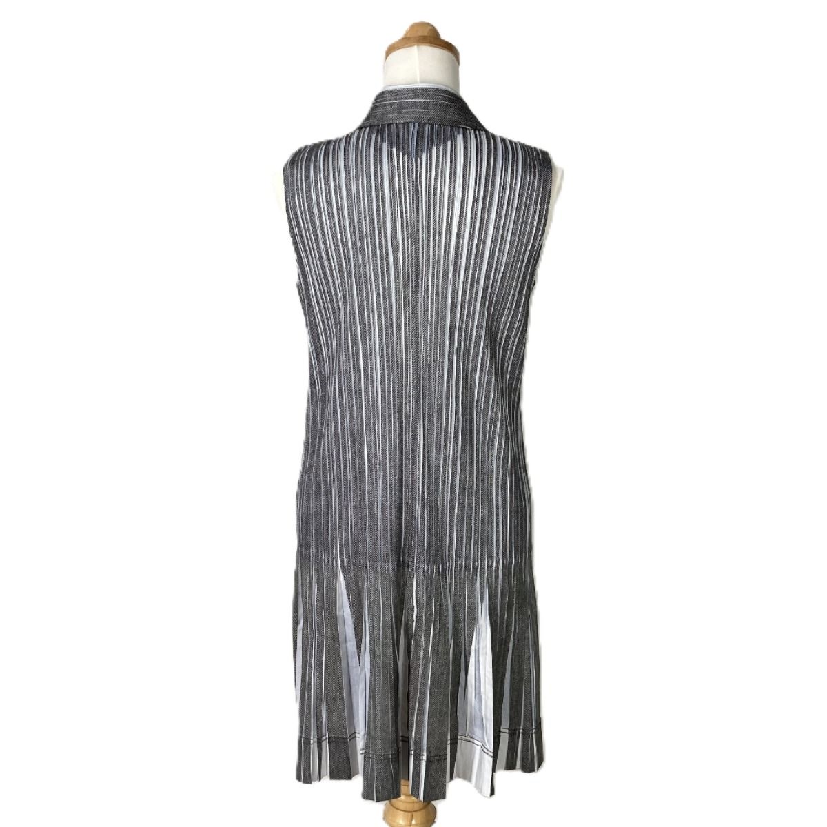 希少美品イッセイミヤケPLEATS PLEATS ノースリーブワンピース 3 PLEATS PLEASE ISSEY MIYAKE - 美品 プリーツプリーズ イッセイミヤケ