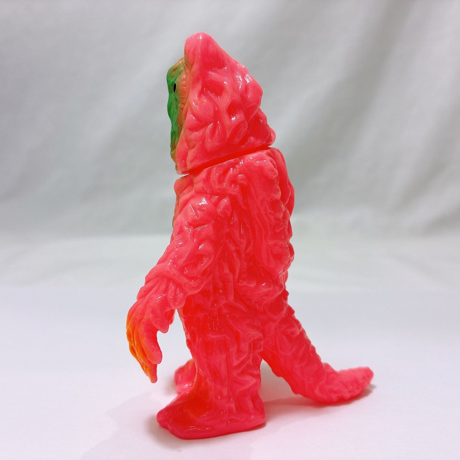 M1号 ヘドラ ピンク成型・顔グリーンスプレー 輪投げ景品版 ミニソフビ