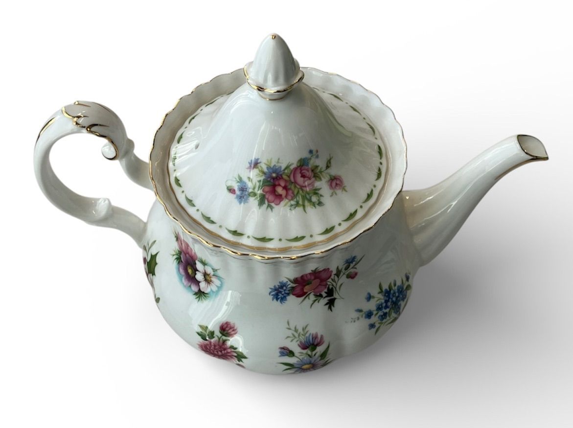 Royal Albert/ロイヤルアルバートティーポット、ティーカップセット