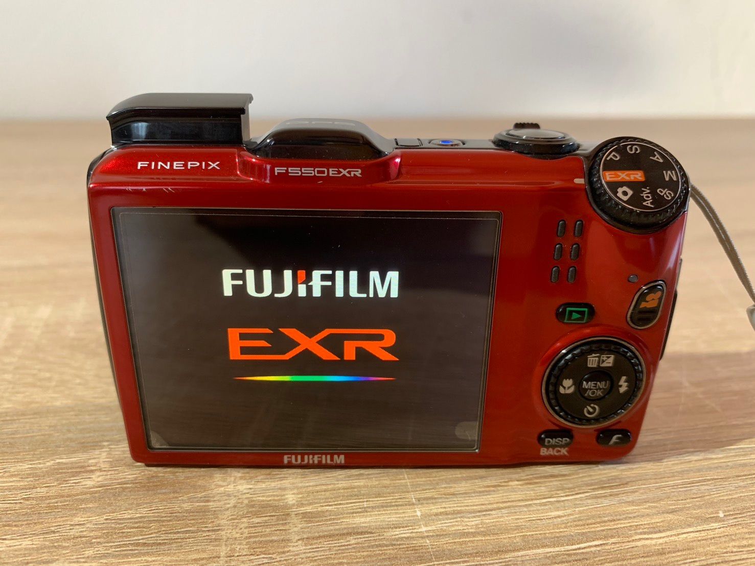 FUJIFILM FinePix F550EXR デジカメ Amazon | FUJIFILM デジタルカメラ FinePix F550EXR 光学15倍