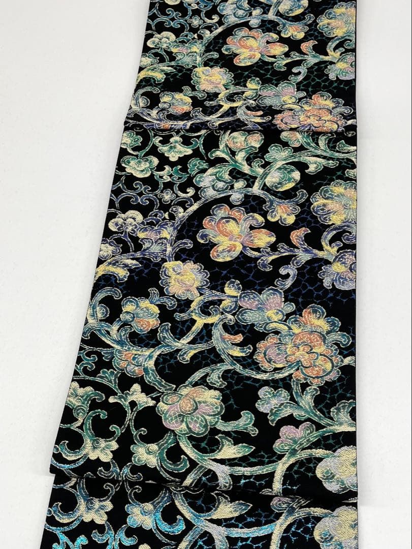 袋帯 七色 キラキラ 正絹 六通 黒地 D256 - メルカリ