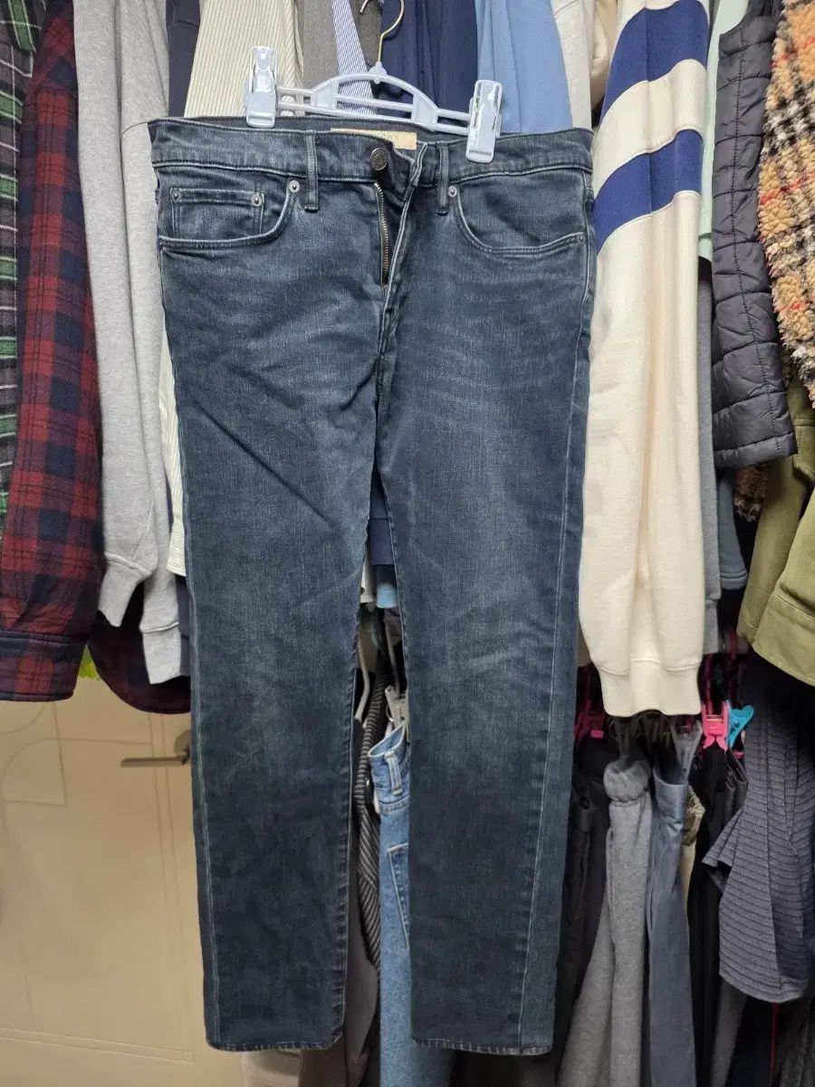 バーバリー ブリット デニムパンツ ブラック ジーンズ W31 黒 ブランド 