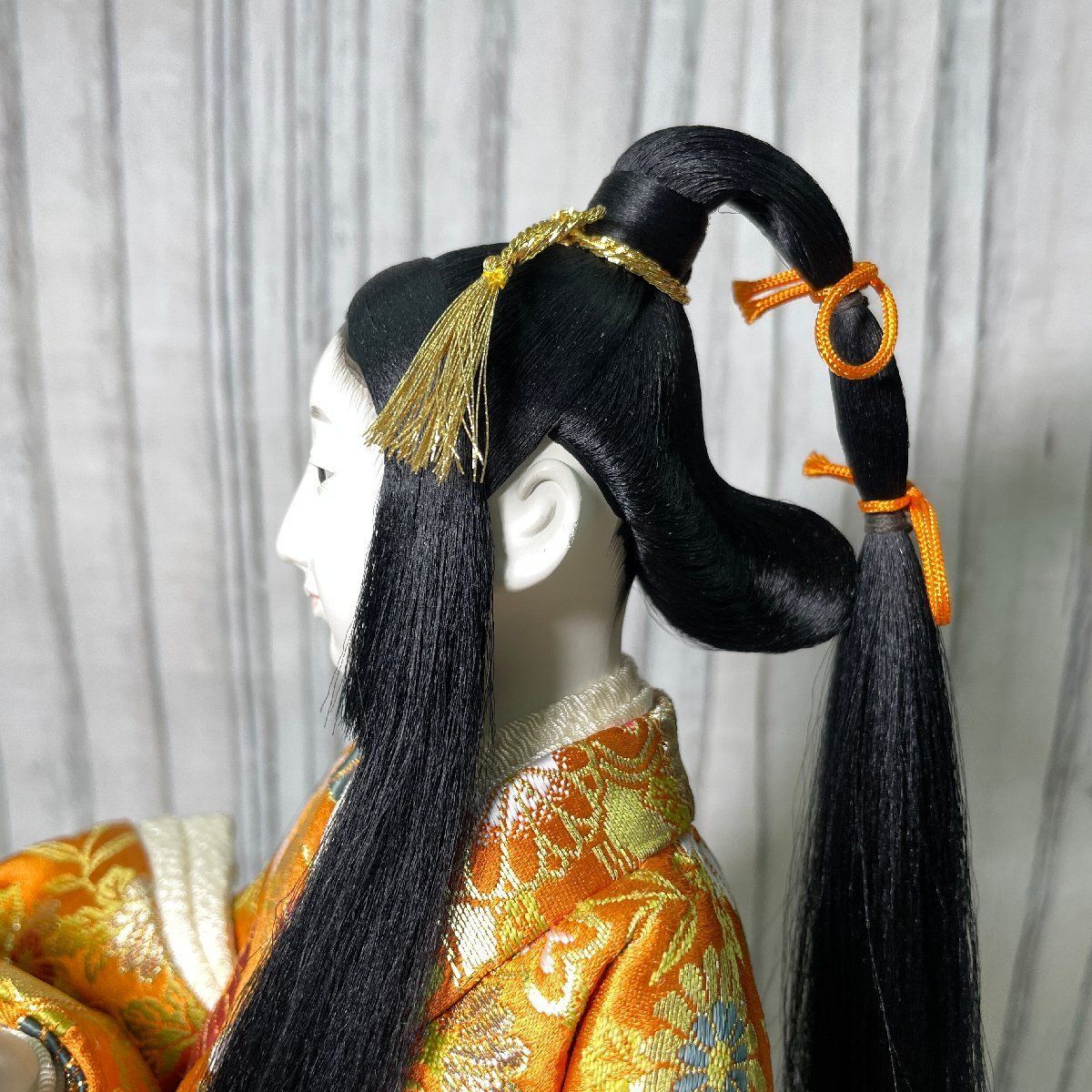 京人形、古代 時代風俗人形 京娘 八寸 赤地に花柄