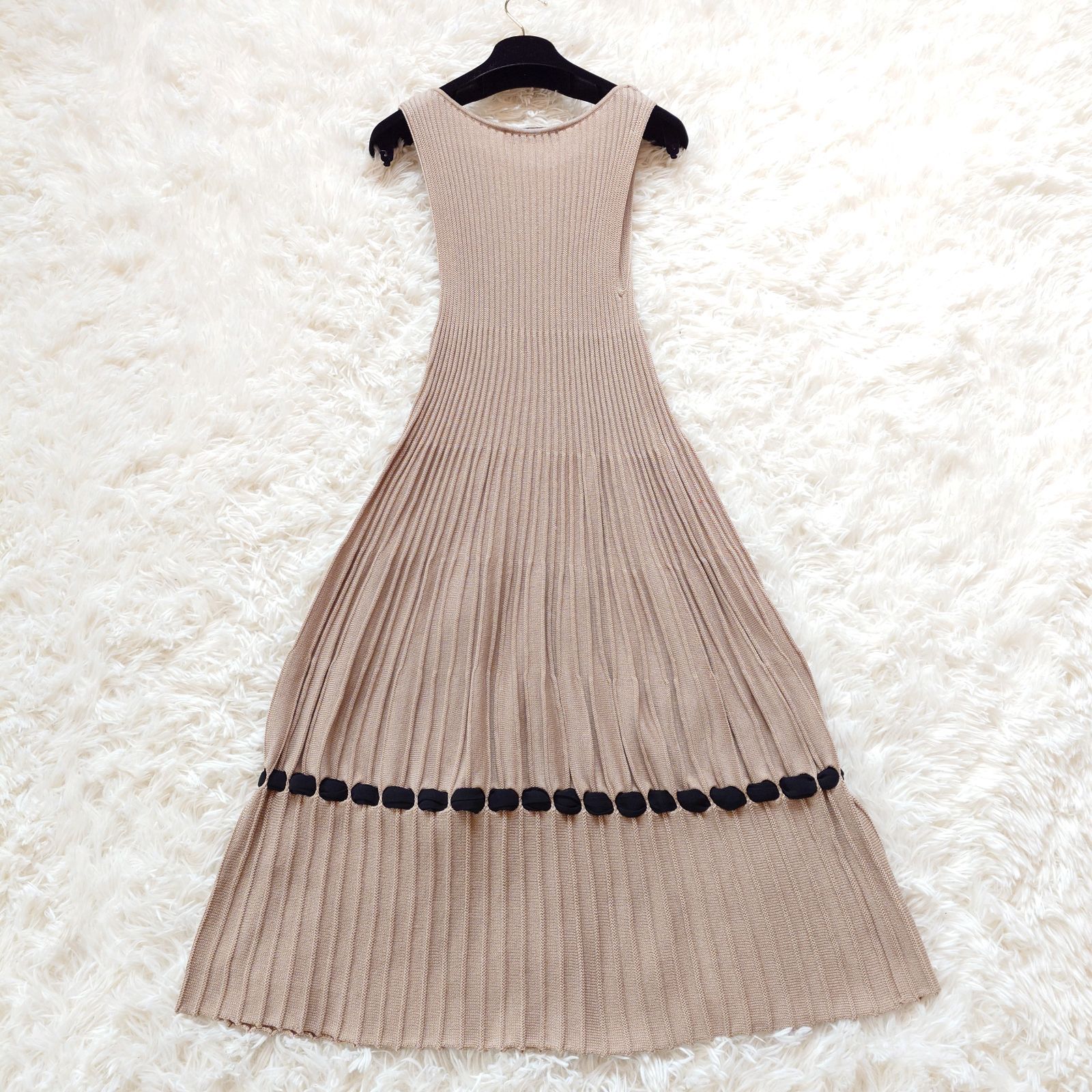 近年モデル ヴァレンティノ VALENTINO ROMA プリーツ リブ ニット