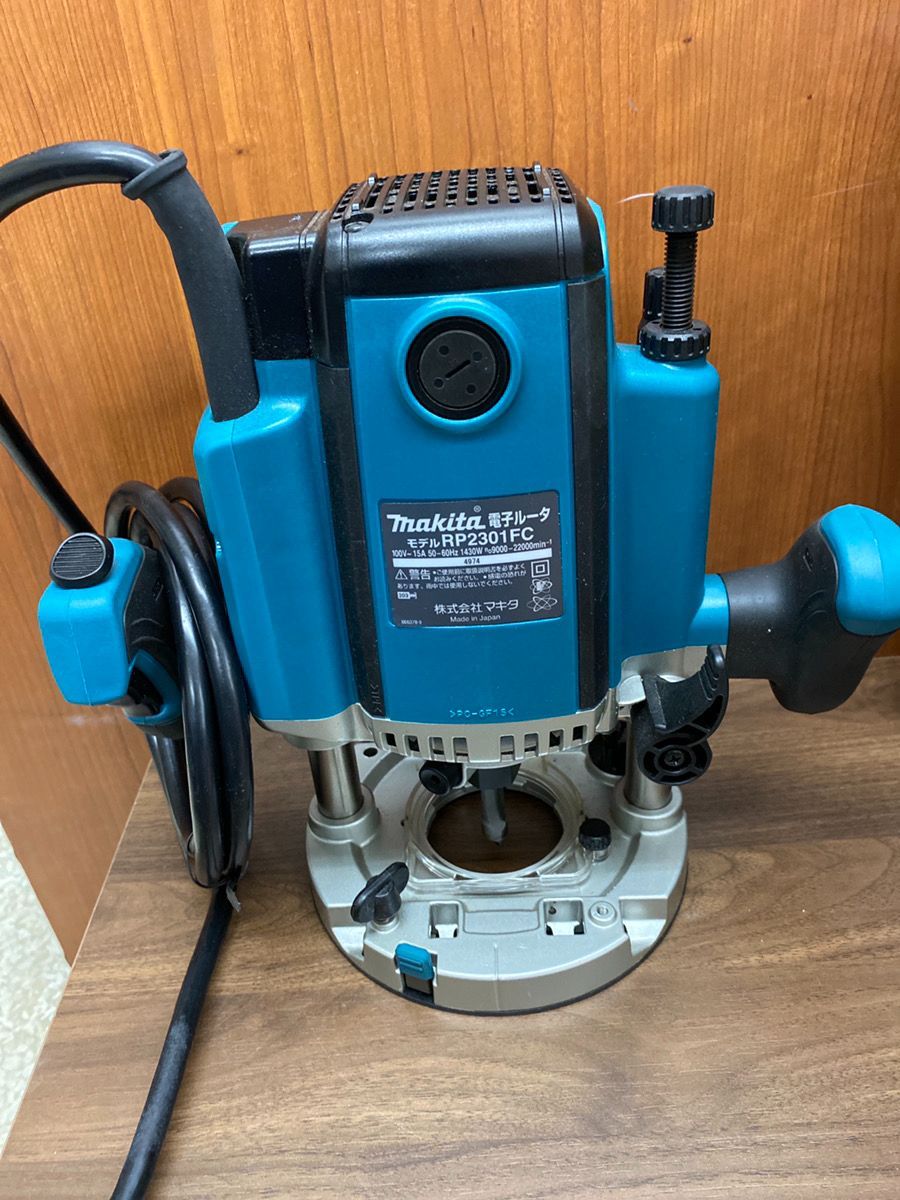 Makita マキタ 電子ルーター RP2301FC - メルカリ