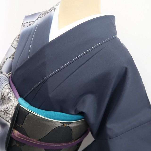  ❁tomihisa❁ ほていや謹製 スワトウ刺繍 ミミズク 着物 正絹 仕付け糸付”凛とした着姿に刺繍で物語を描く”大島紬訪問着 7450 訪問着 付け下げ 着物