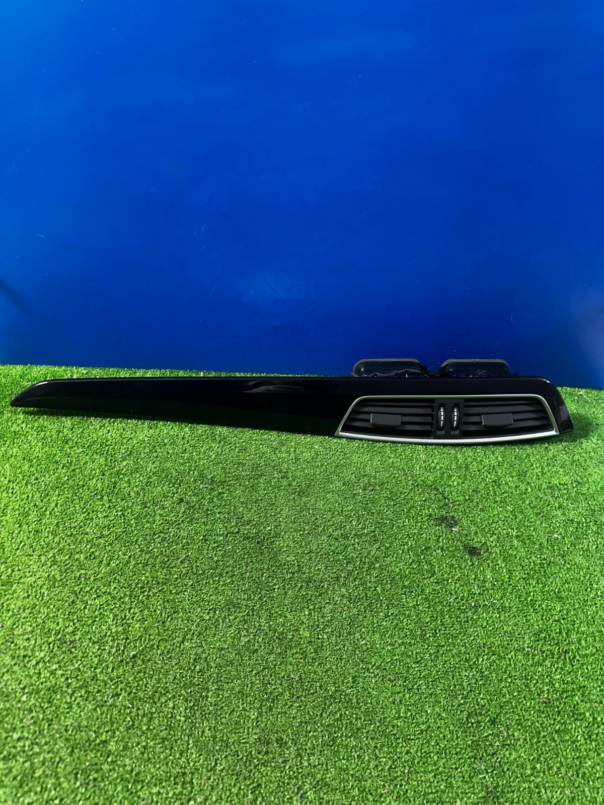 ZT-1885] 純正メルセデス・ベンツ W204 H26年 Cクラス フロント