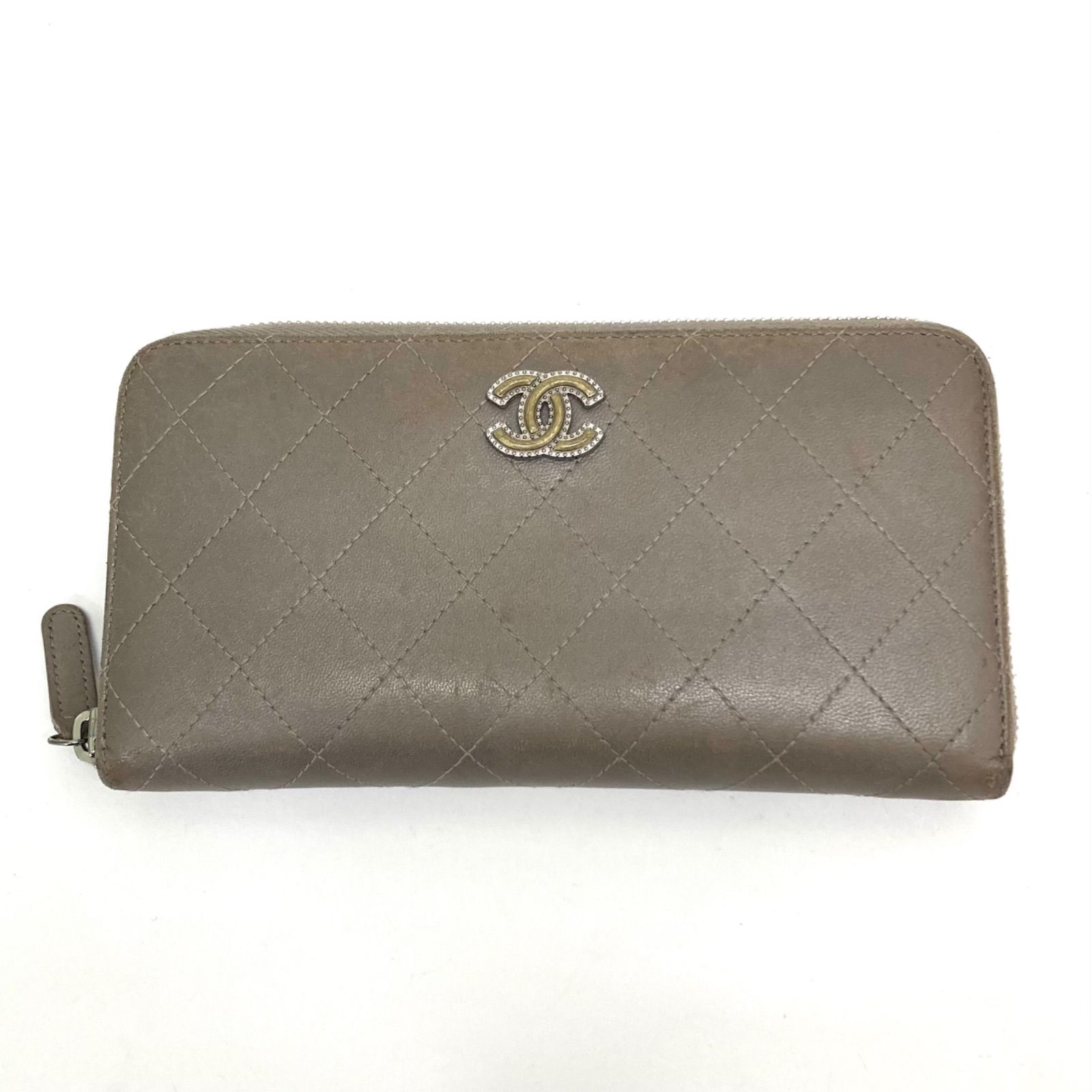 DWE ディズニーワールドファミリーCHANEL キルティング長財布 【公式通販】