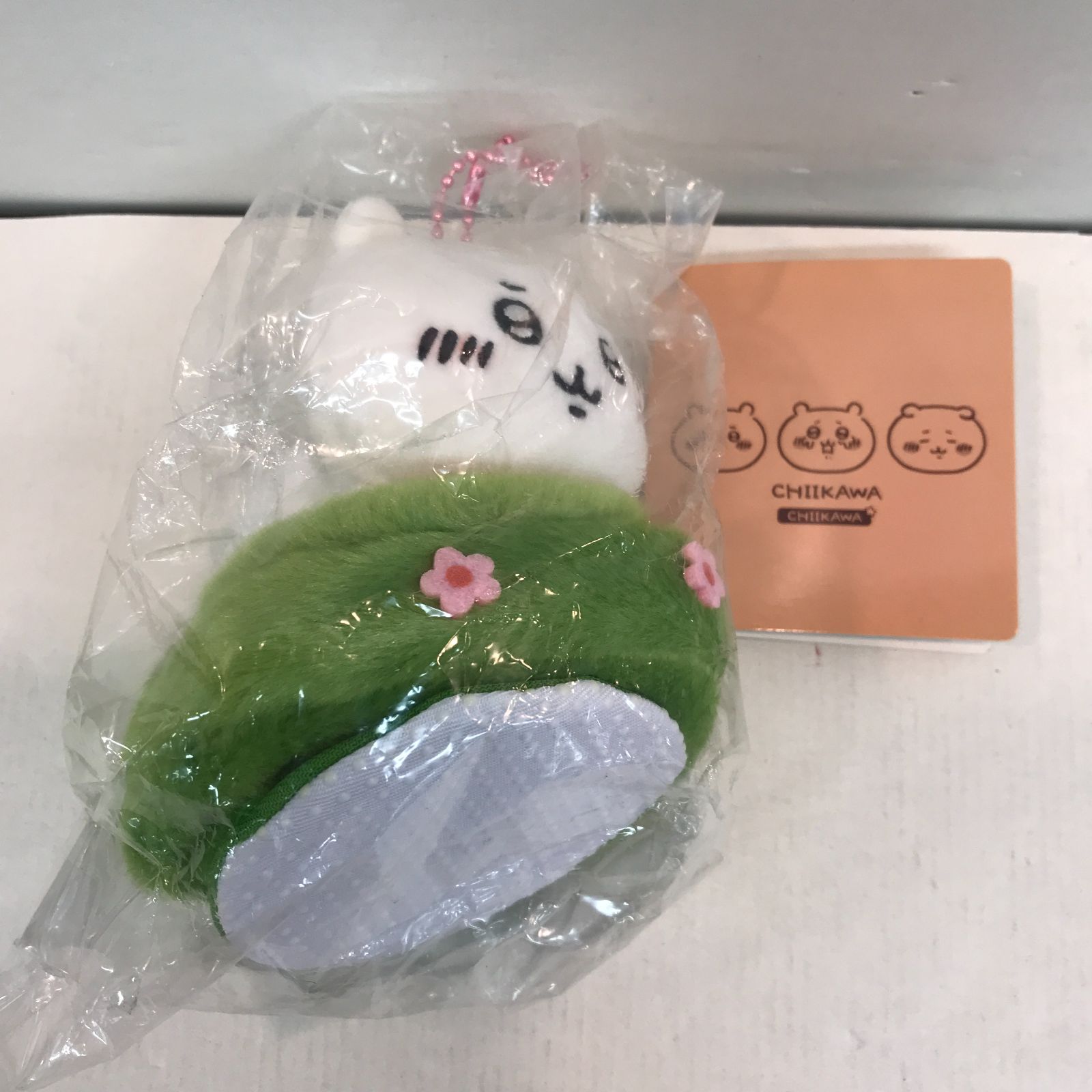 八戸第2-30-13] ちいかわ 肩のりエコトート - メルカリ