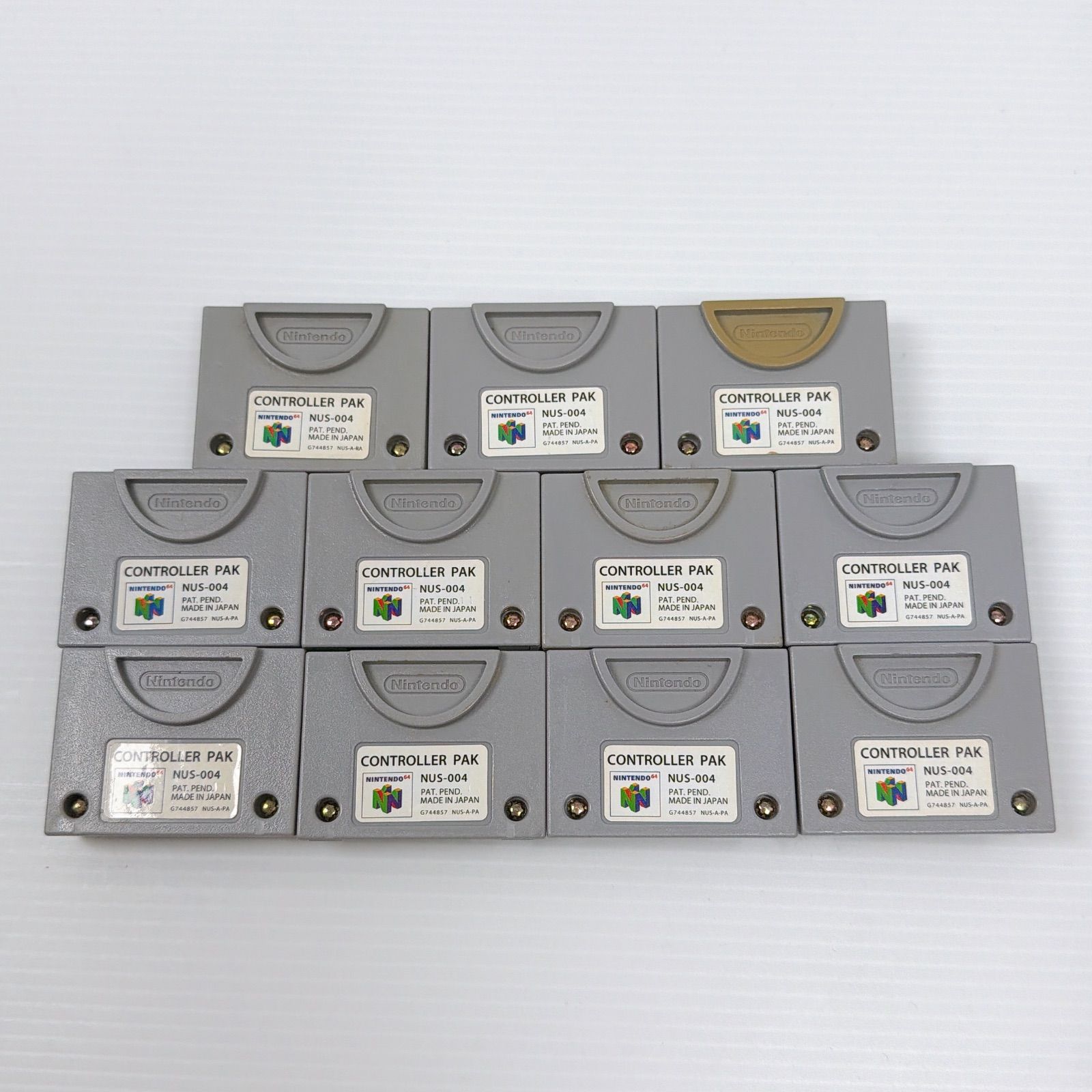 任天堂64コントローラーパックNUS-004の出品です。 ニンテンドー64 コントローラーパック NUS-004 11個セット 動作確認