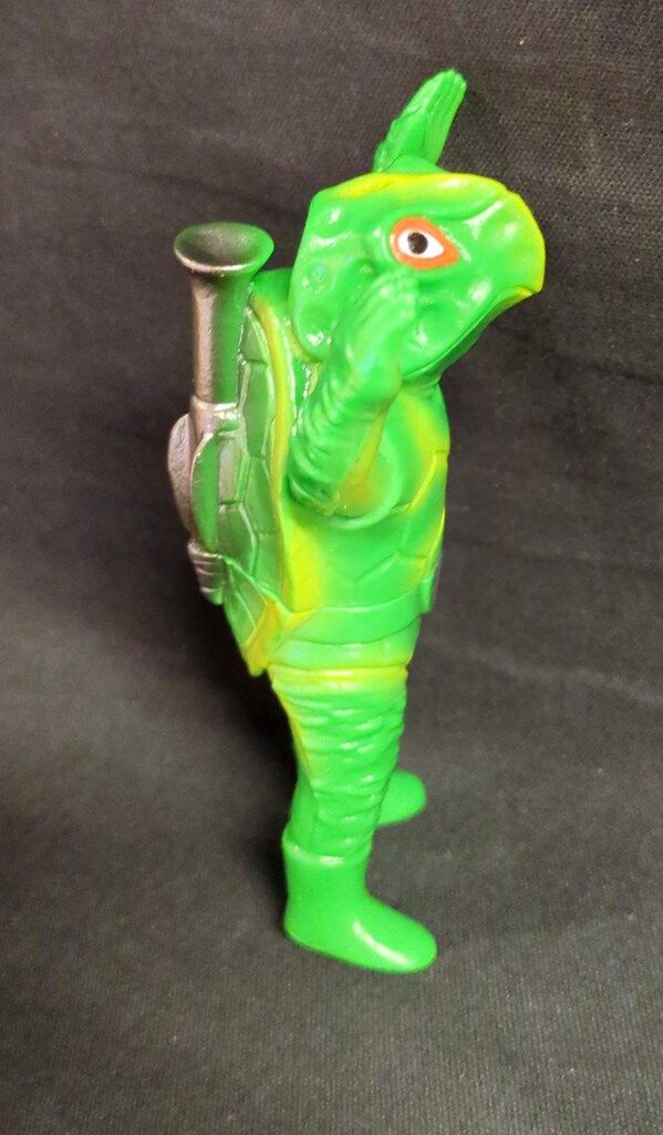 メディコム・トイ 東映レトロソフビコレクション 仮面ライダーV3 カメ