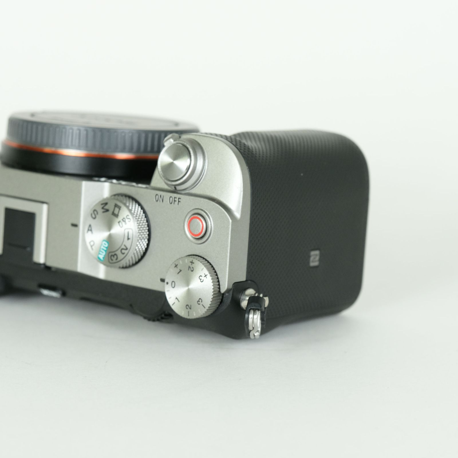 美品 | シャッター数11,615回] SONY α7C（ILCE-7C） [ボディ シルバー