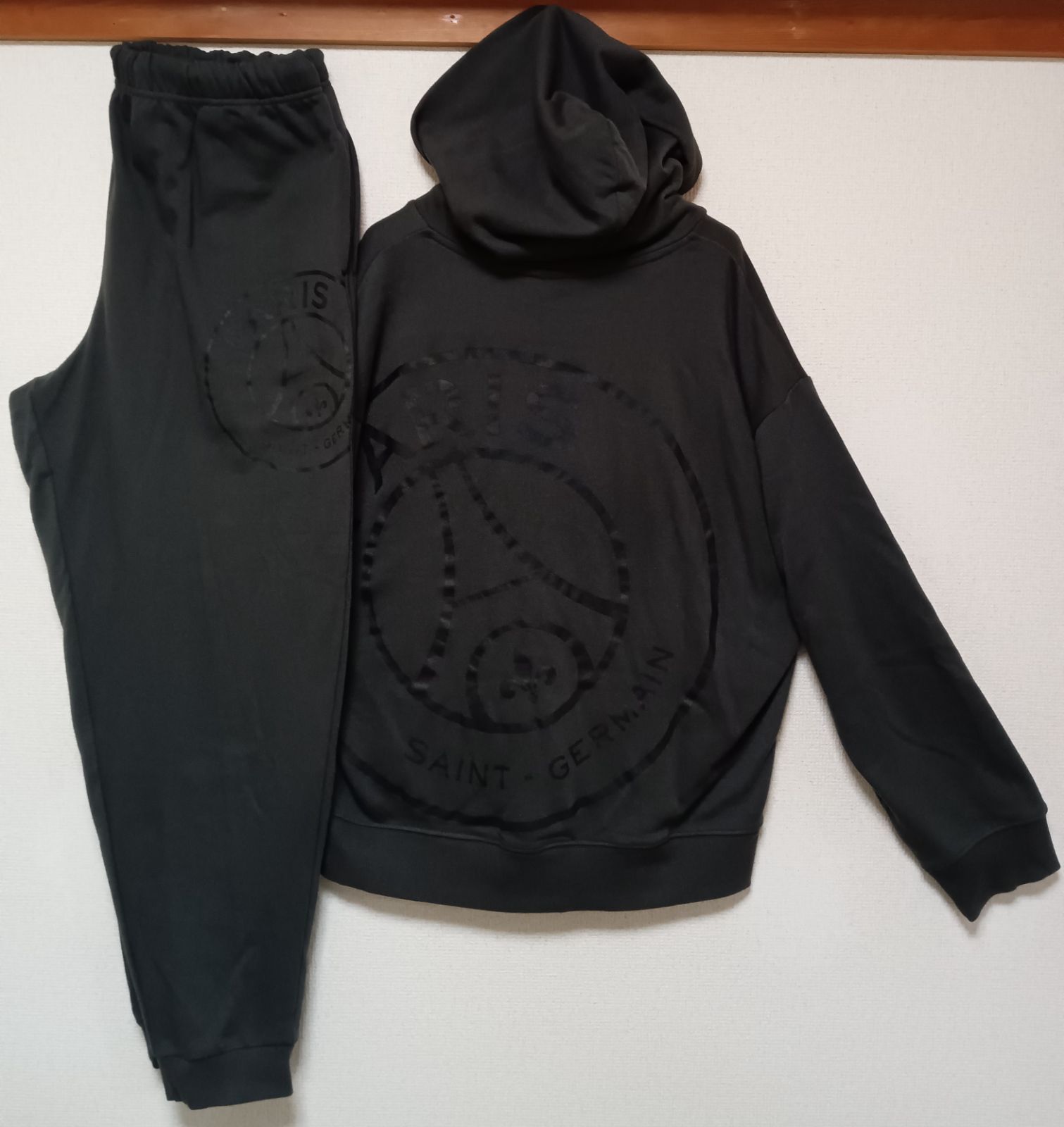 パリ・サンジェルマン　パーカーセットアップ！！ セットアップ 「Paris Saint-Germain/パリサンジェルマン」ロゴ