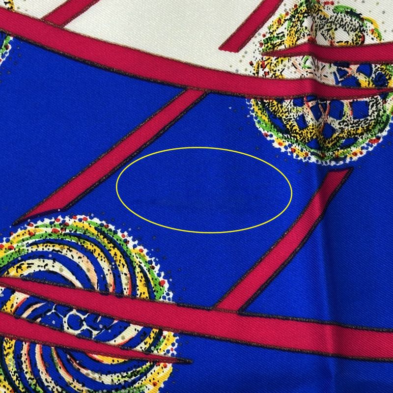 美品　エルメス　スカーフ　カレ90 宇宙の花火　ヴィンテージ　シルク100% 美品 エルメス スカーフ カレ90 宇宙の花火 ヴィンテージ シルク100