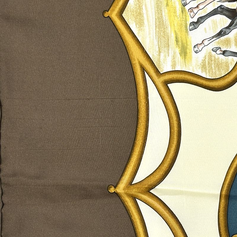 エルメス HERMES スカーフ カレ90 LES CHEVAUX DES MOGHOLS ムガル王朝
